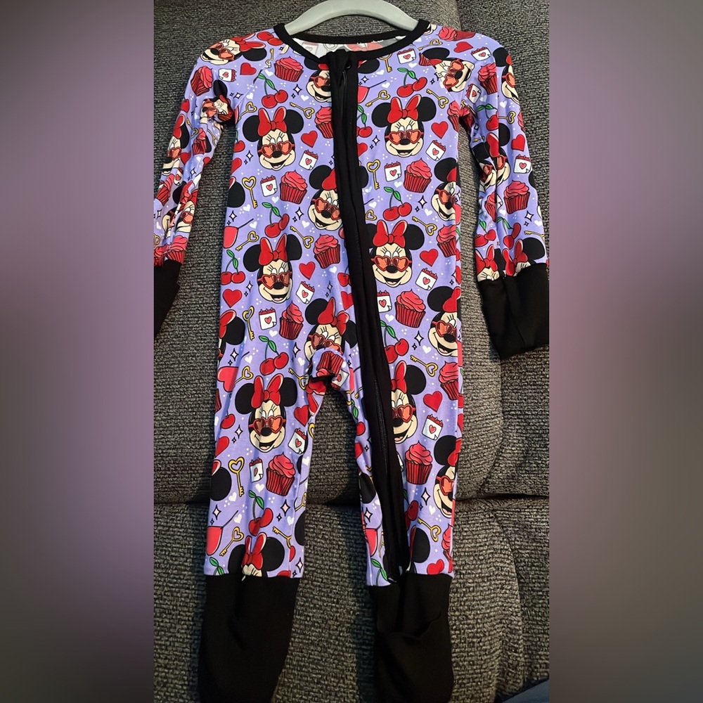 Minnie Mouse Bamboo Zippy